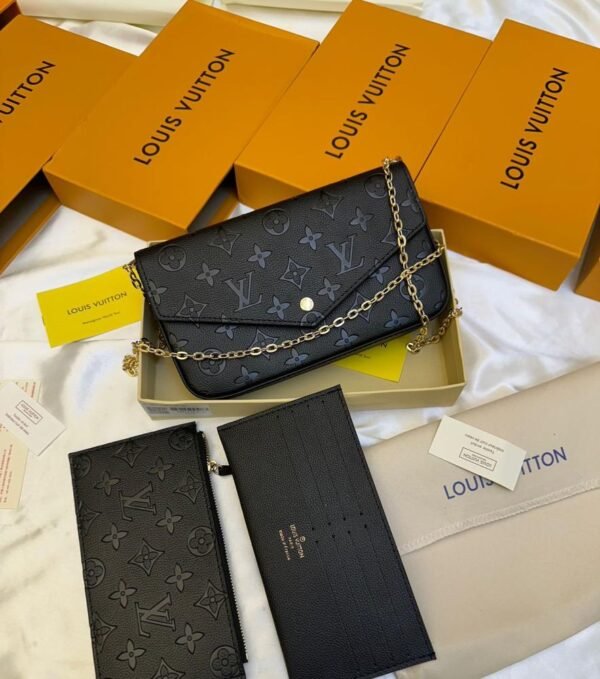 LOUIS VUITTON
